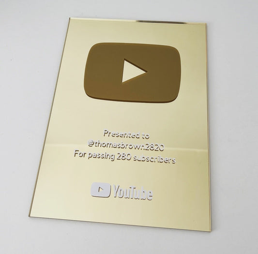 What Are YouTube Play Buttons & How Do You Get One? - Plaque To Reality