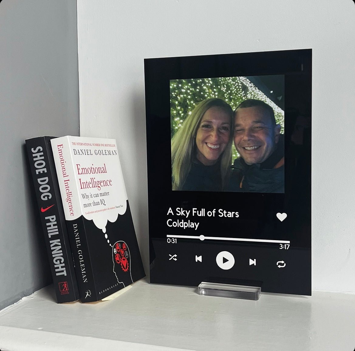 Apple Music Plaque - Plaque To Reality